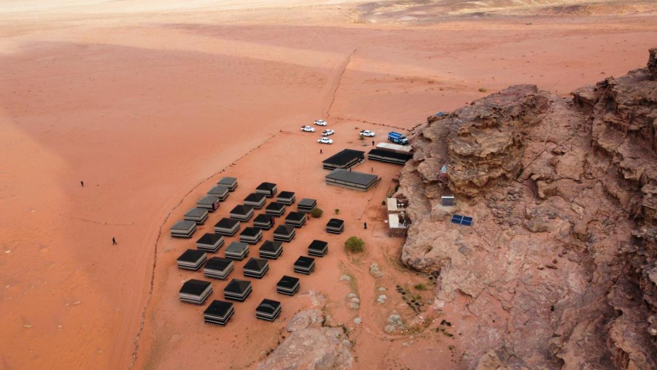 Salem Camp Hotel Wadi Rum Bagian luar foto