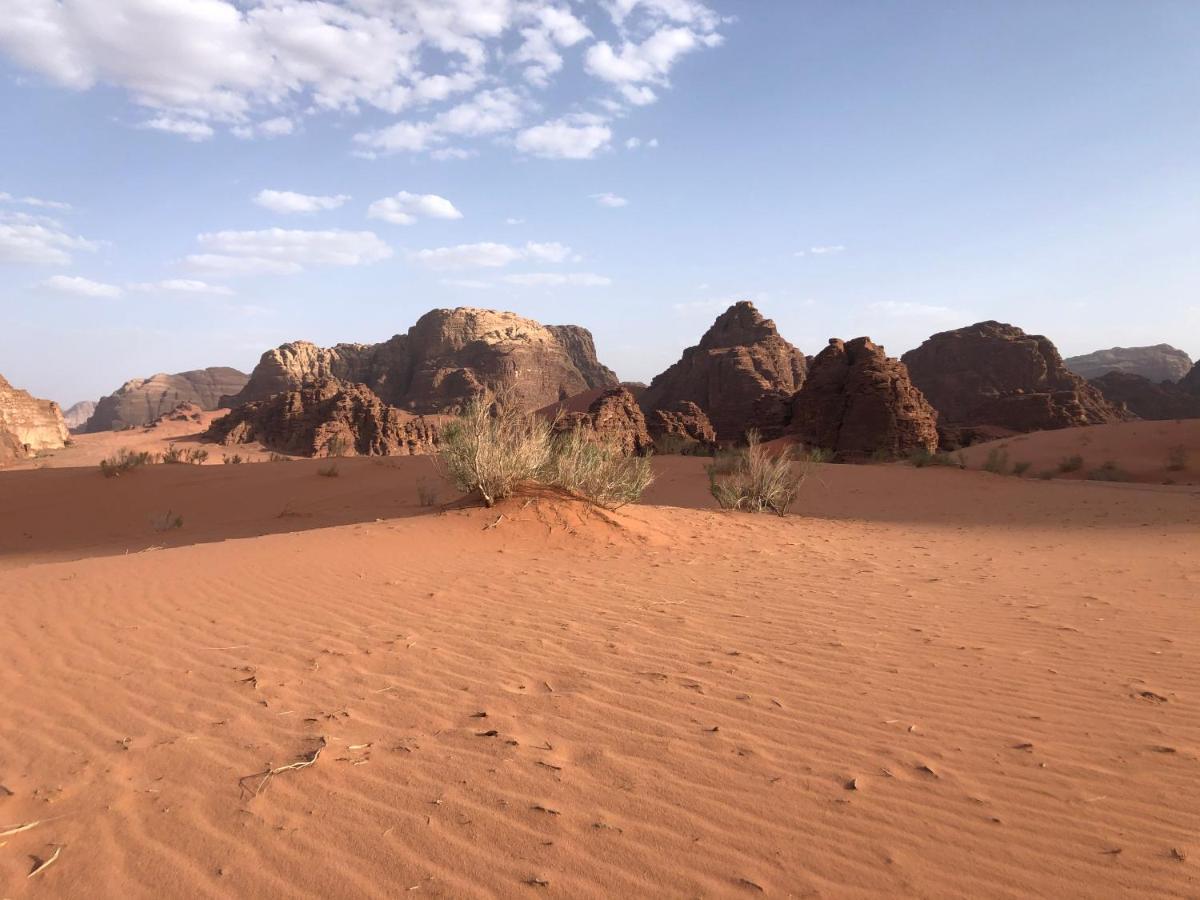 Salem Camp Hotel Wadi Rum Bagian luar foto