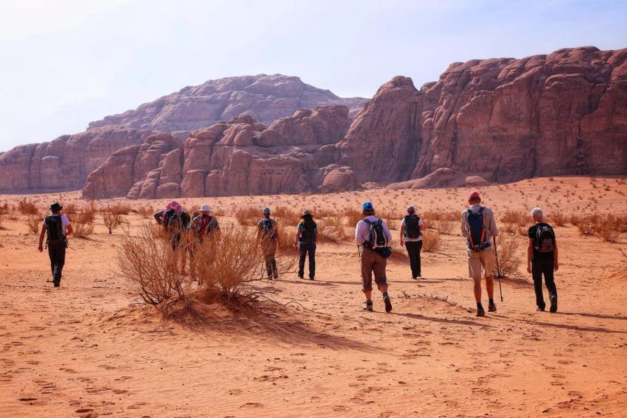 Salem Camp Hotel Wadi Rum Bagian luar foto