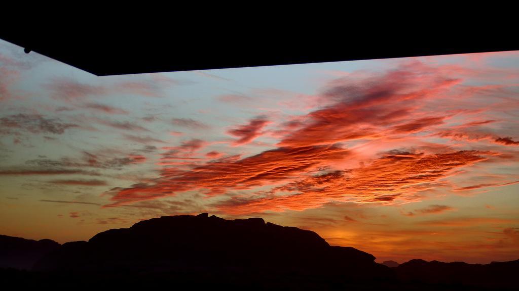 Salem Camp Hotel Wadi Rum Bagian luar foto