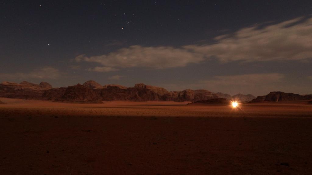 Salem Camp Hotel Wadi Rum Bagian luar foto