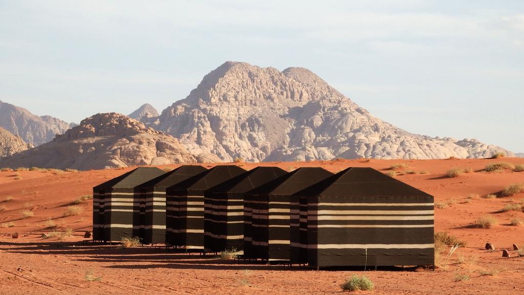 Salem Camp Hotel Wadi Rum Bagian luar foto