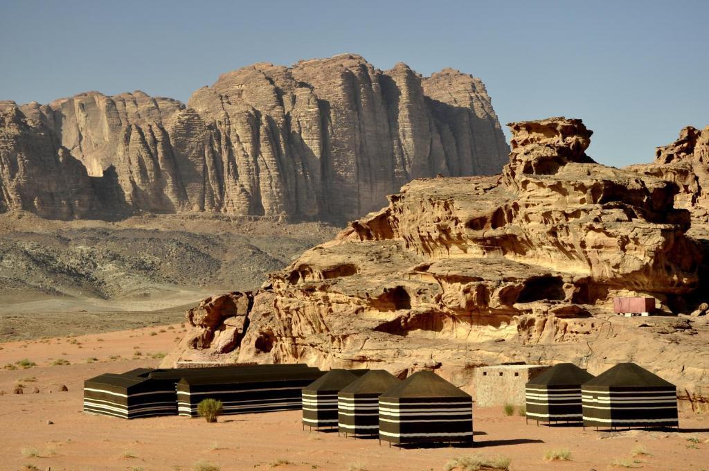 Salem Camp Hotel Wadi Rum Bagian luar foto