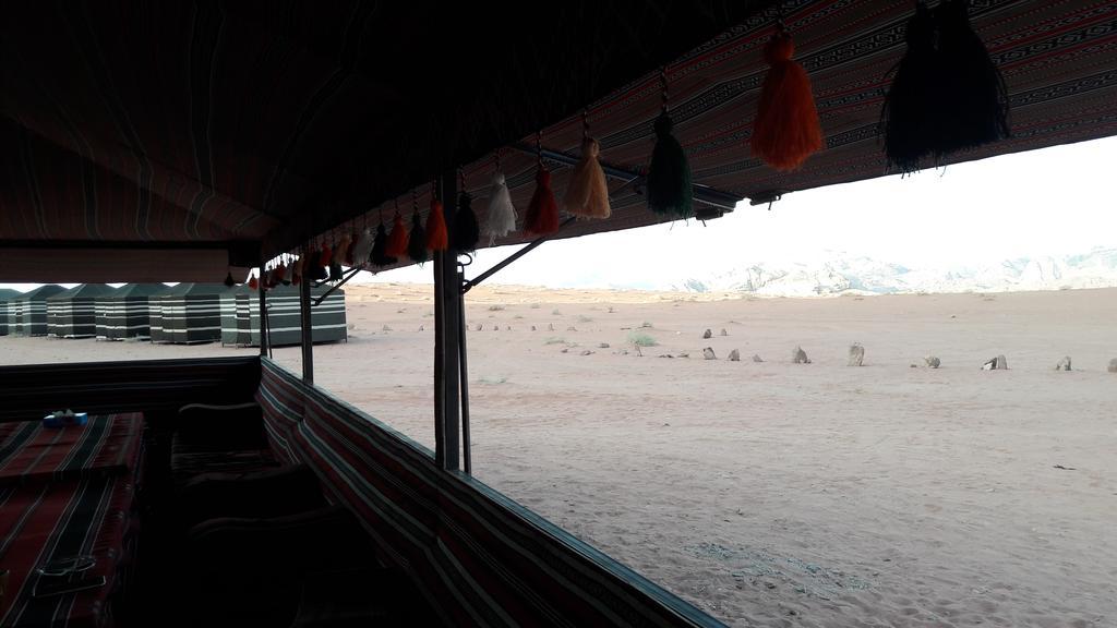 Salem Camp Hotel Wadi Rum Bagian luar foto