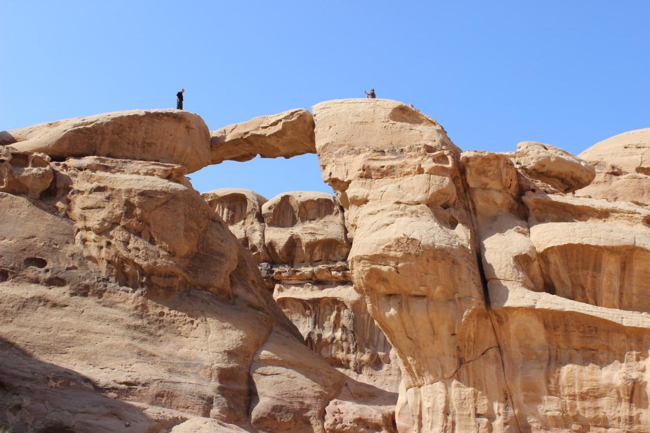 Salem Camp Hotel Wadi Rum Bagian luar foto